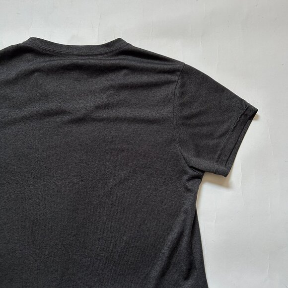 PUMA Women’s Athletic V-Neck T-Shirt Size M Gray Dry cell - Picture 10 of 13